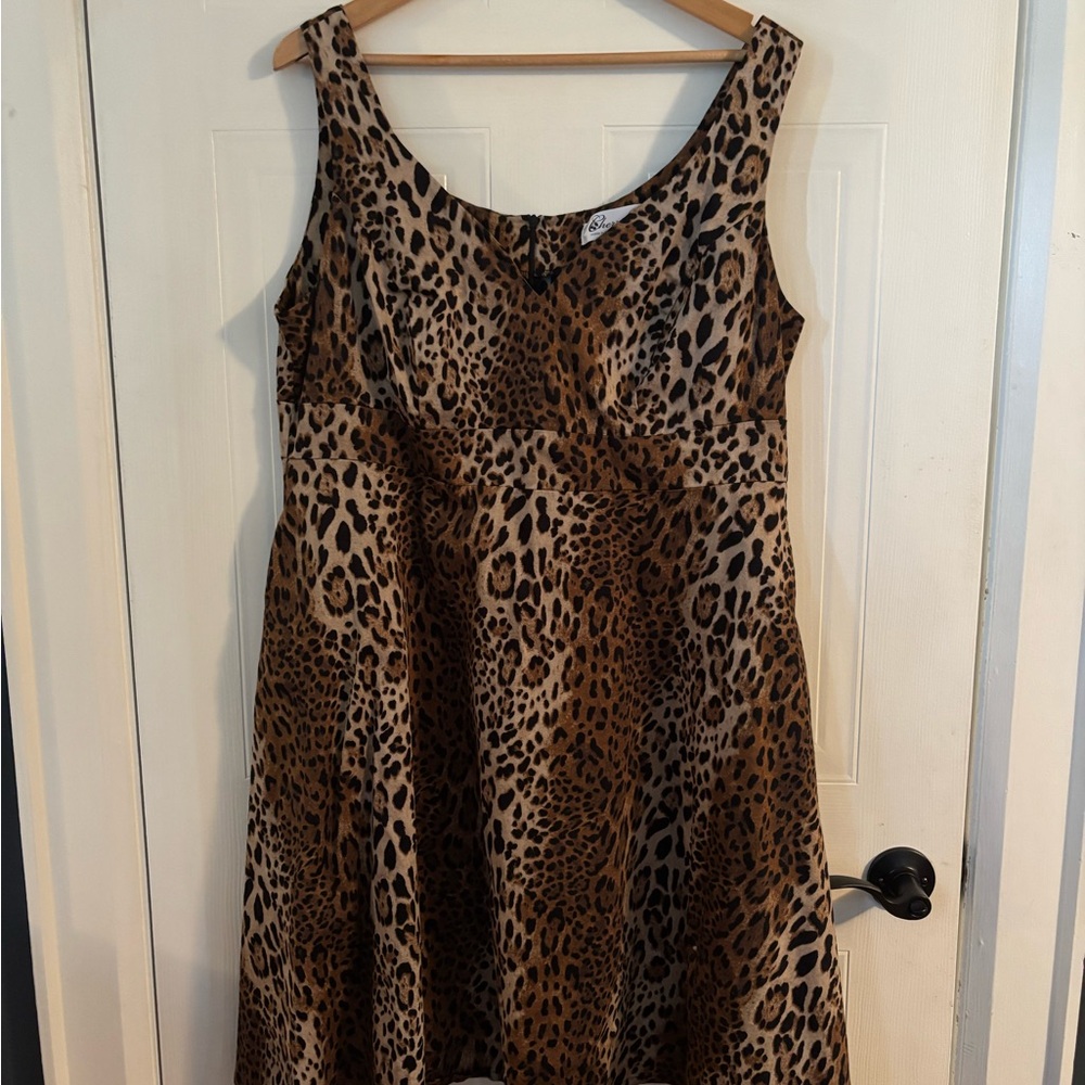 Leopard Print Sleeveless Dress
